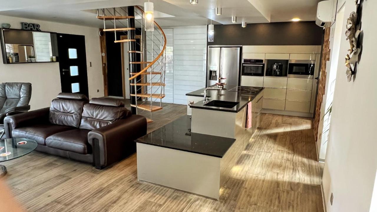 Villa Dali La Garde 260M2 Jacuzzi, Sauna, Piscine, Jardin 500M2, 5 Minutes De La Plage المظهر الخارجي الصورة