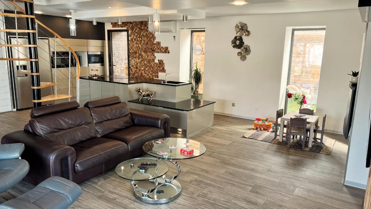 Villa Dali La Garde 260M2 Jacuzzi, Sauna, Piscine, Jardin 500M2, 5 Minutes De La Plage المظهر الخارجي الصورة
